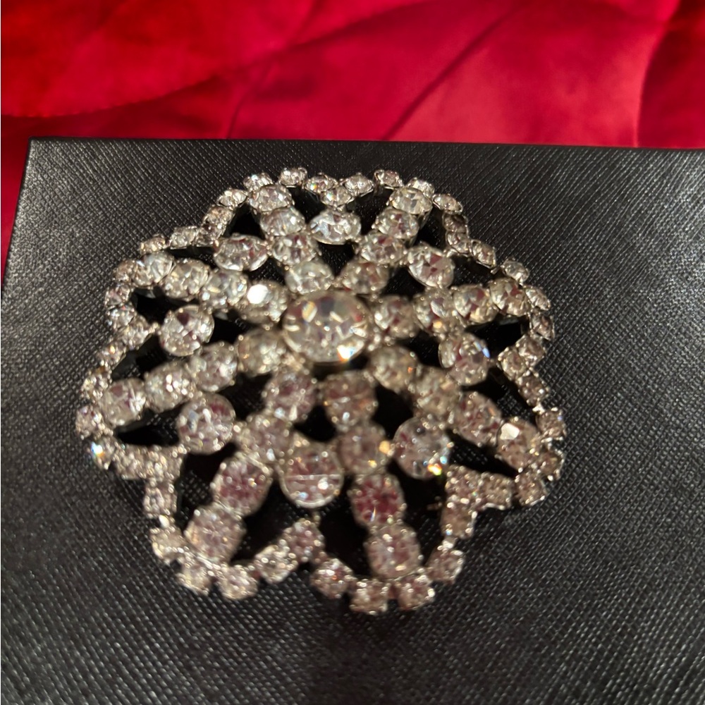Beautiful Vintage Pin
